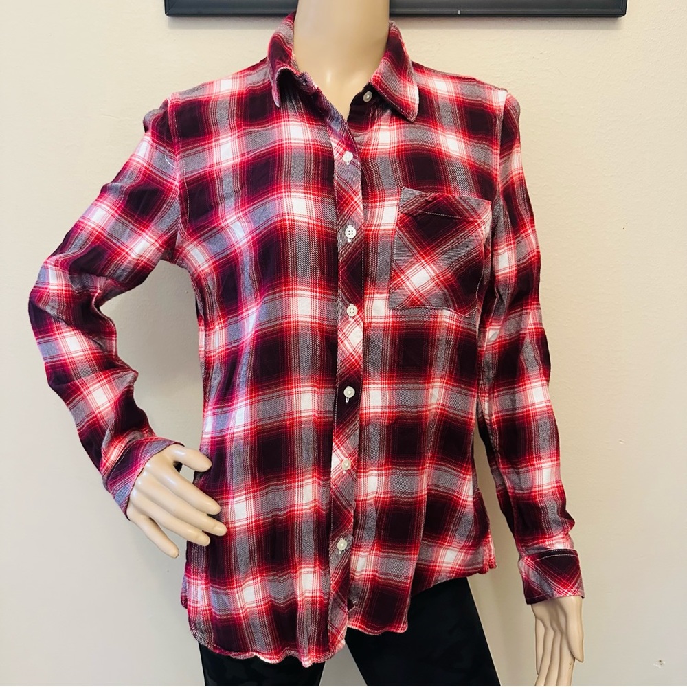 GAP Women’s Plaid Button Down Top Sz M